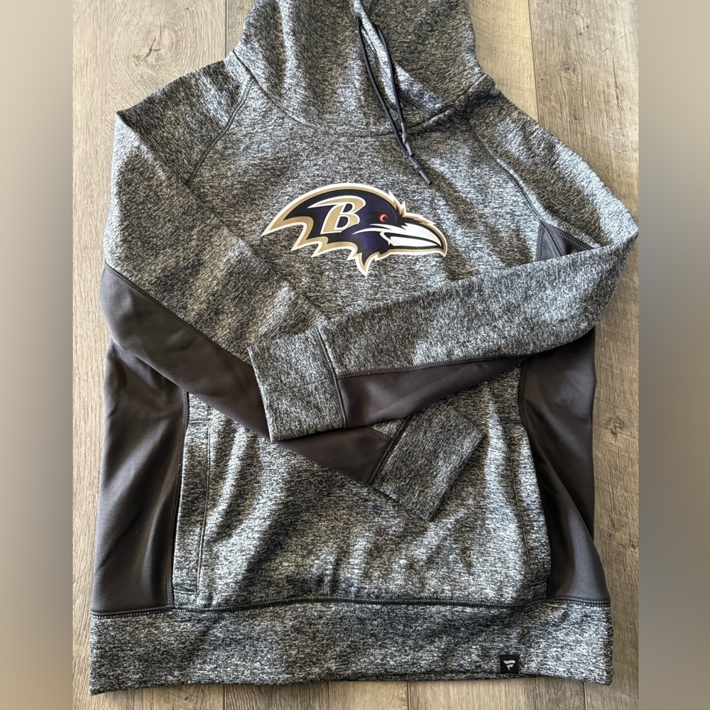 Fanatics Women’s Baltimore Ravens Hoodie - Picture 6 of 9